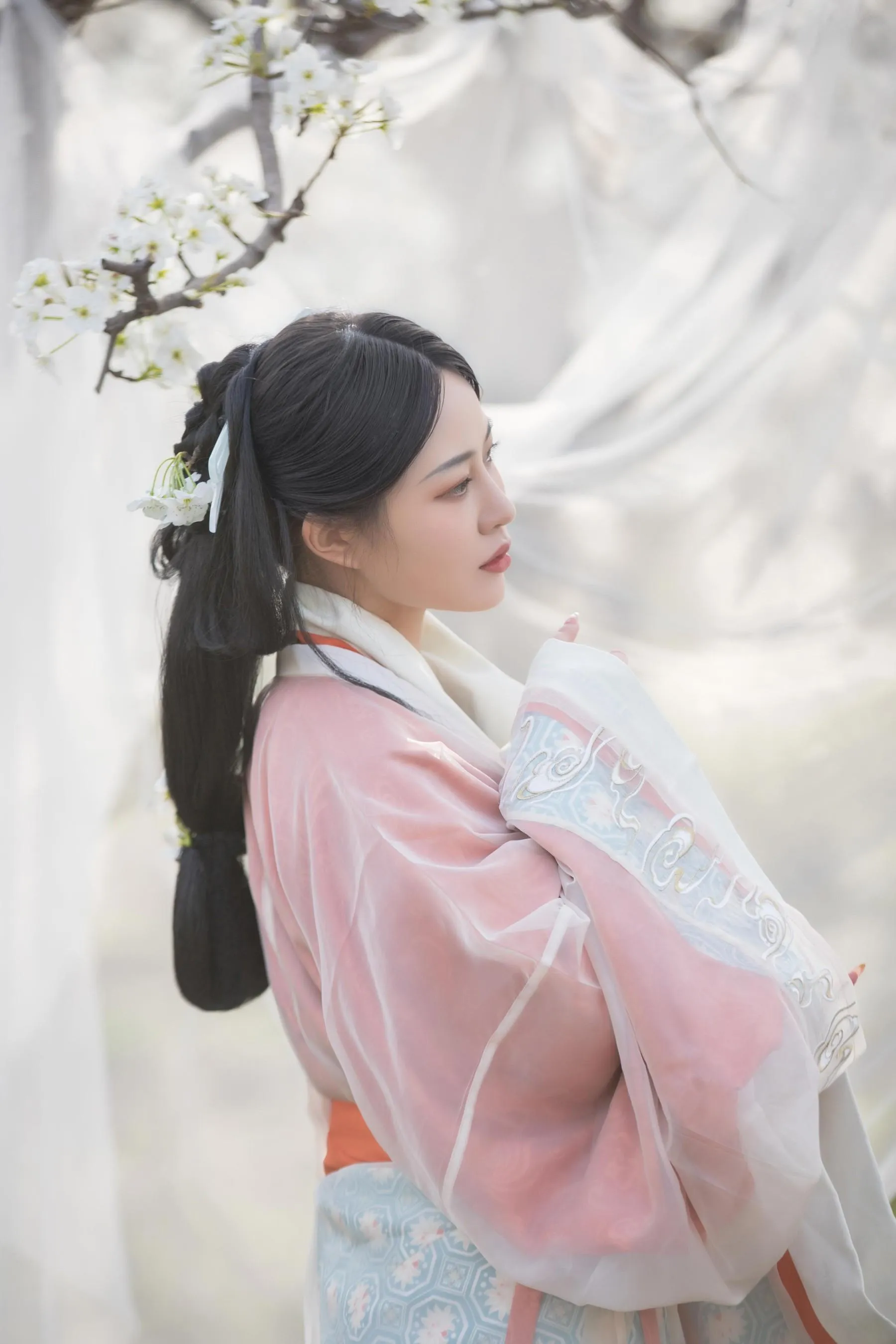 [艺图语] 2022.06.01 香寒未逐风 鹿哥 [24P]插图5